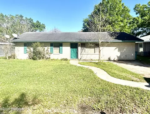1204 Jackson St, Mamou, LA 70554