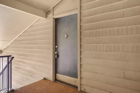 220 Doucet Rd #209B, Lafayette, LA 70503