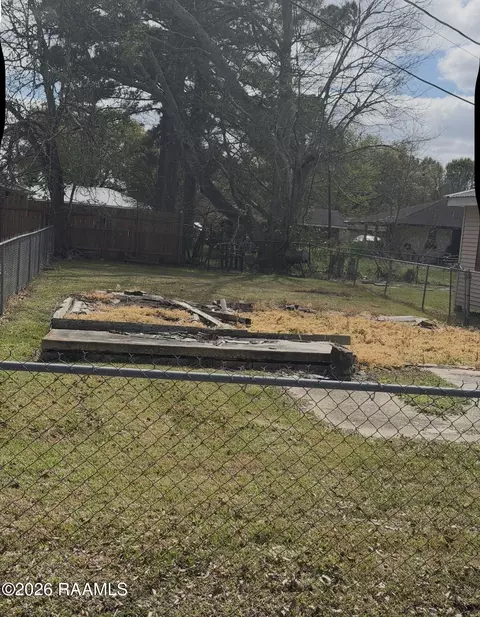 739 Saint Ann St, Saint Martinville, LA 70582
