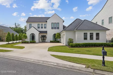 204 Vineyard Row, Lafayette, LA 70508