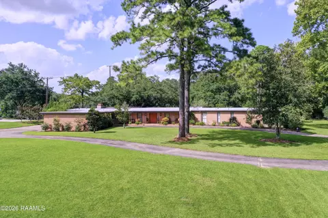 665 E Main St, New Iberia, LA 70560