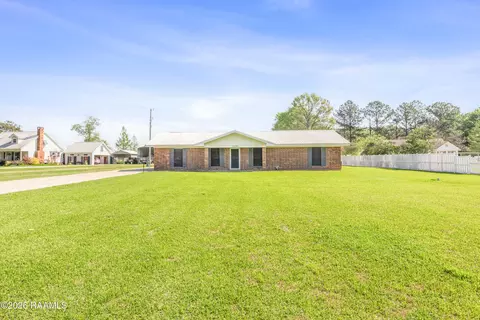 4285 Poydras Hwy, Breaux Bridge, LA 70517