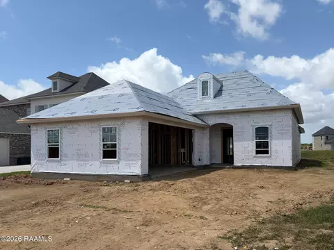 310 Sweet Harvest Rd, Youngsville, LA 70592