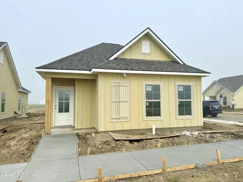 101 Foxglove Way, Youngsville, LA 70592