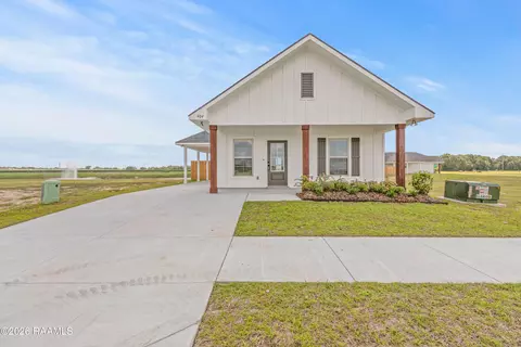 404 Willowbend Way, Youngsville, LA 70592
