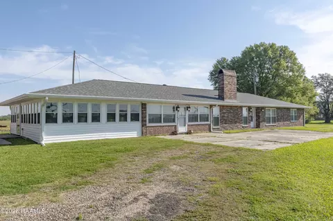 13132 Veterans Memorial Dr, Abbeville, LA 70510
