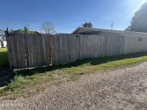 Exterior - 911 Sunset St, Scott, LA 70583 photo 2 of 2