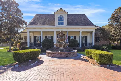 107 Western Ln, Lafayette, LA 70507