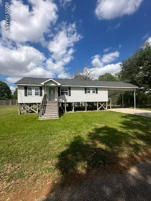 817 E Putnam St, Erath, LA 70533