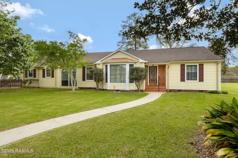 107 Macarthur Dr, Sunset, LA 70584