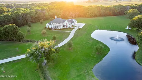 801 Breaux Rd, Lafayette, LA 70506