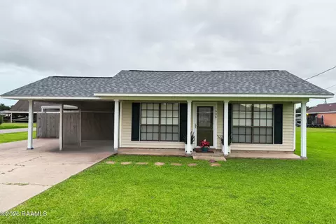 1608 E B North St, Rayne, LA 70578