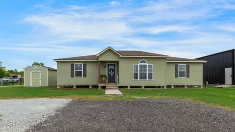 930 Hanks Rd, Duson, LA 70529