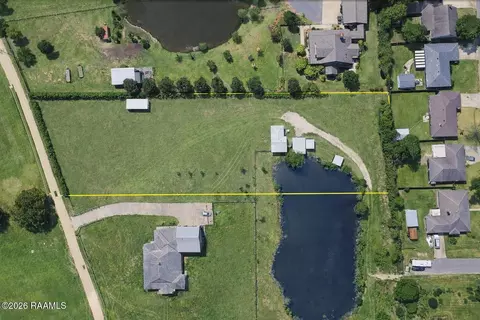 206 Bodenger Rd, Lafayette, LA 70508