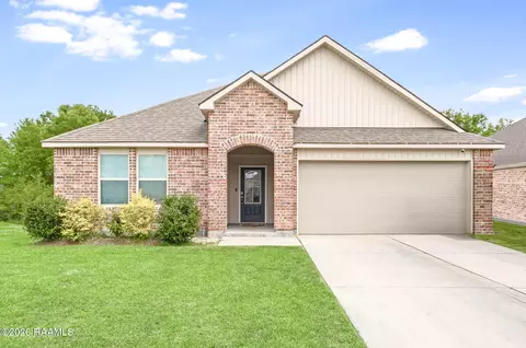 307 Acadian Lakes Dr, Duson, LA 70529