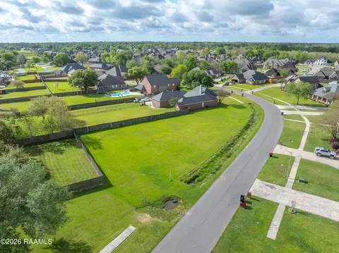 109 Playfair Dr, Lafayette, LA 70503