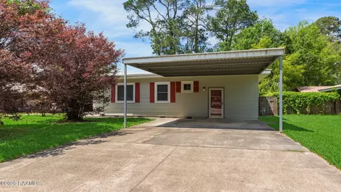 809 Prioux St, New Iberia, LA 70563