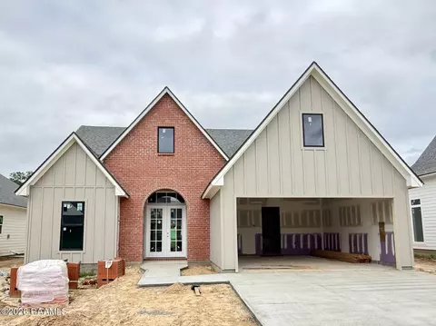 111 Fountain Mdw Dr, Broussard, LA 70518