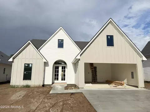 111 Fountain Mdw Dr, Broussard, LA 70518