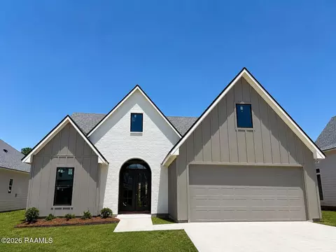 111 Fountain Mdw Dr, Broussard, LA 70518