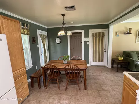 Dining - 116 Westward Ave, Scott, LA 70583 photo 1 of 3