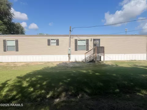 611 Lake Dauterive Rd, Loreauville, LA 70552