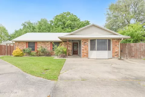104 Burgundy Cir, Lafayette, LA 70506