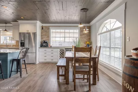 Dining - 610 E Demanade Dr, Lafayette, LA 70503 photo 2 of 2