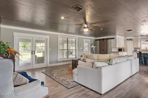 Other - 610 E Demanade Dr, Lafayette, LA 70503 photo 3 of 7