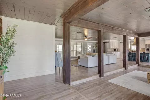 Entry Way - 610 E Demanade Dr, Lafayette, LA 70503 photo 1 of 1