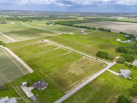 3910 Chemin Belle Terre, Maurice, LA 70555