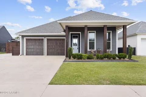 102 Cherrywood Dr, Lafayette, LA 70508