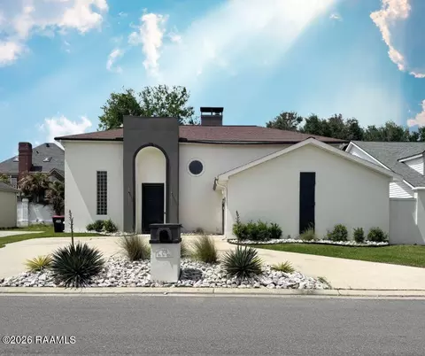 305 Redoak Cir, Lafayette, LA 70506