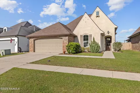 212 Bayou Parc Dr, Youngsville, LA 70592