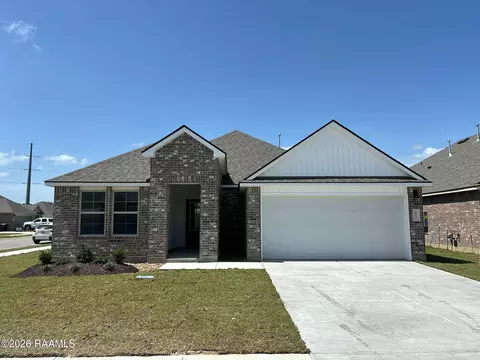 201 Eagle Heights Dr, Duson, LA 70529