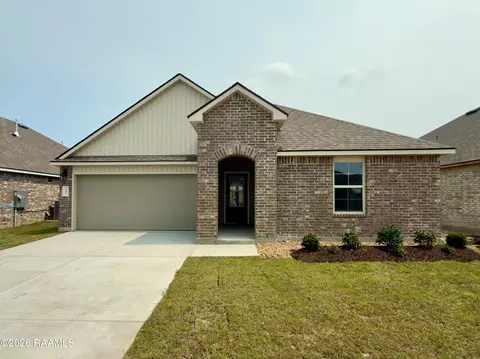 203 Eagle Heights Dr, Duson, LA 70529