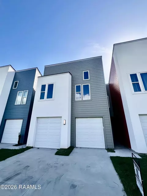 120 St Germaine Cir, Lafayette, LA 70506