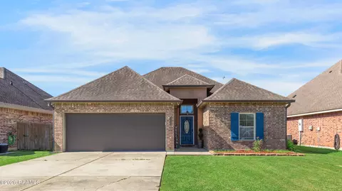 312 Clay Ridge Dr, Youngsville, LA 70592