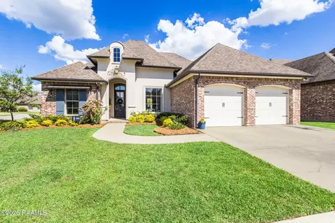 108 Coco Palm Ct, Youngsville, LA 70592