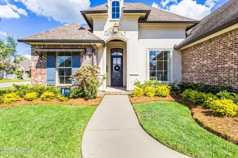 108 Coco Palm Ct, Youngsville, LA 70592