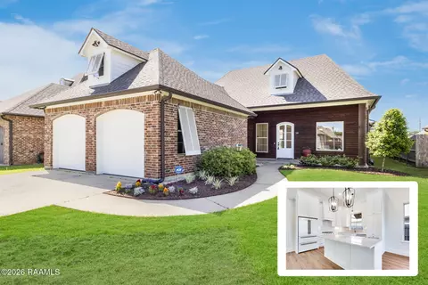111 Phelps Dr, Youngsville, LA 70592