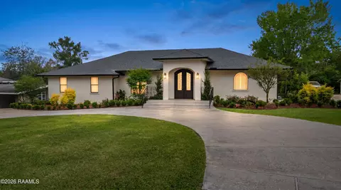 223 Beverly Dr, Lafayette, LA 70503