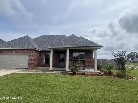 100 Bristow Bayou Rd, Broussard, LA 70518