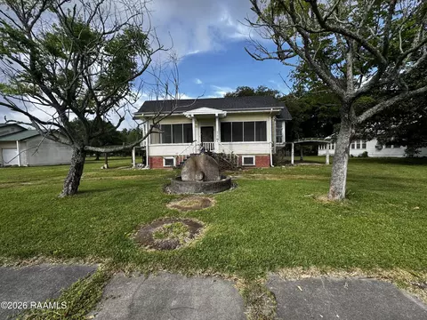 117 New Orleans Ave, Lake Arthur, LA 70549