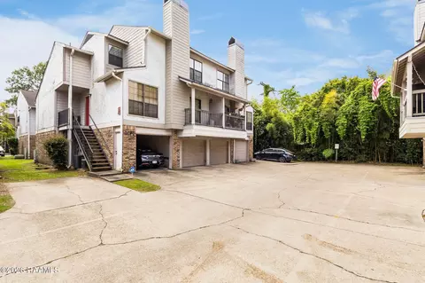 1304 E Bayou Pkwy #6C, Lafayette, LA 70508