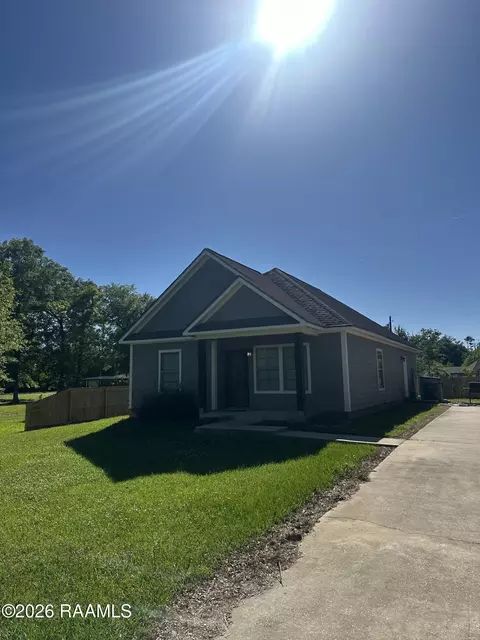 3236 Elmwood St, Lake Charles, LA 70615