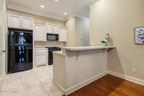 Kitchen - 208 Elysian Fields Dr, Lafayette, LA 70508 photo 1 of 3