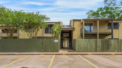220 Doucet Rd #221C, Lafayette, LA 70503