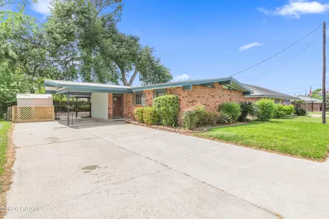 308 Harrell Dr, Lafayette, LA 70503