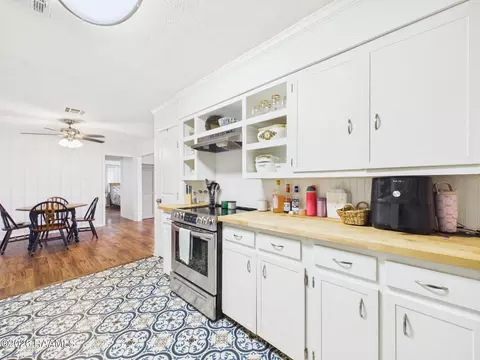 Kitchen - 2143 Academy Rd, Eunice, LA 70535 photo 2 of 2